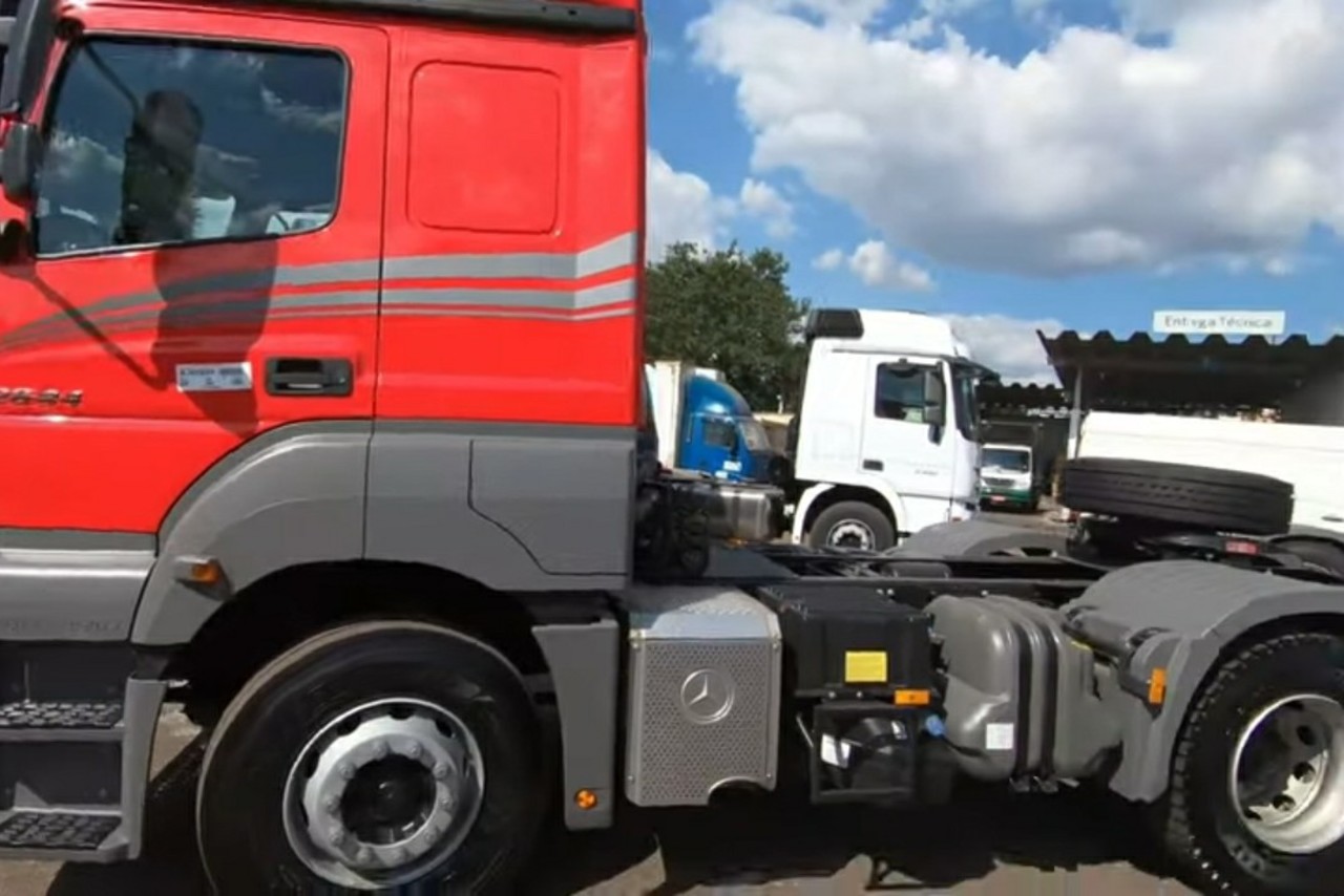 Mercedes Benz Axor 2644 - 19/29 5