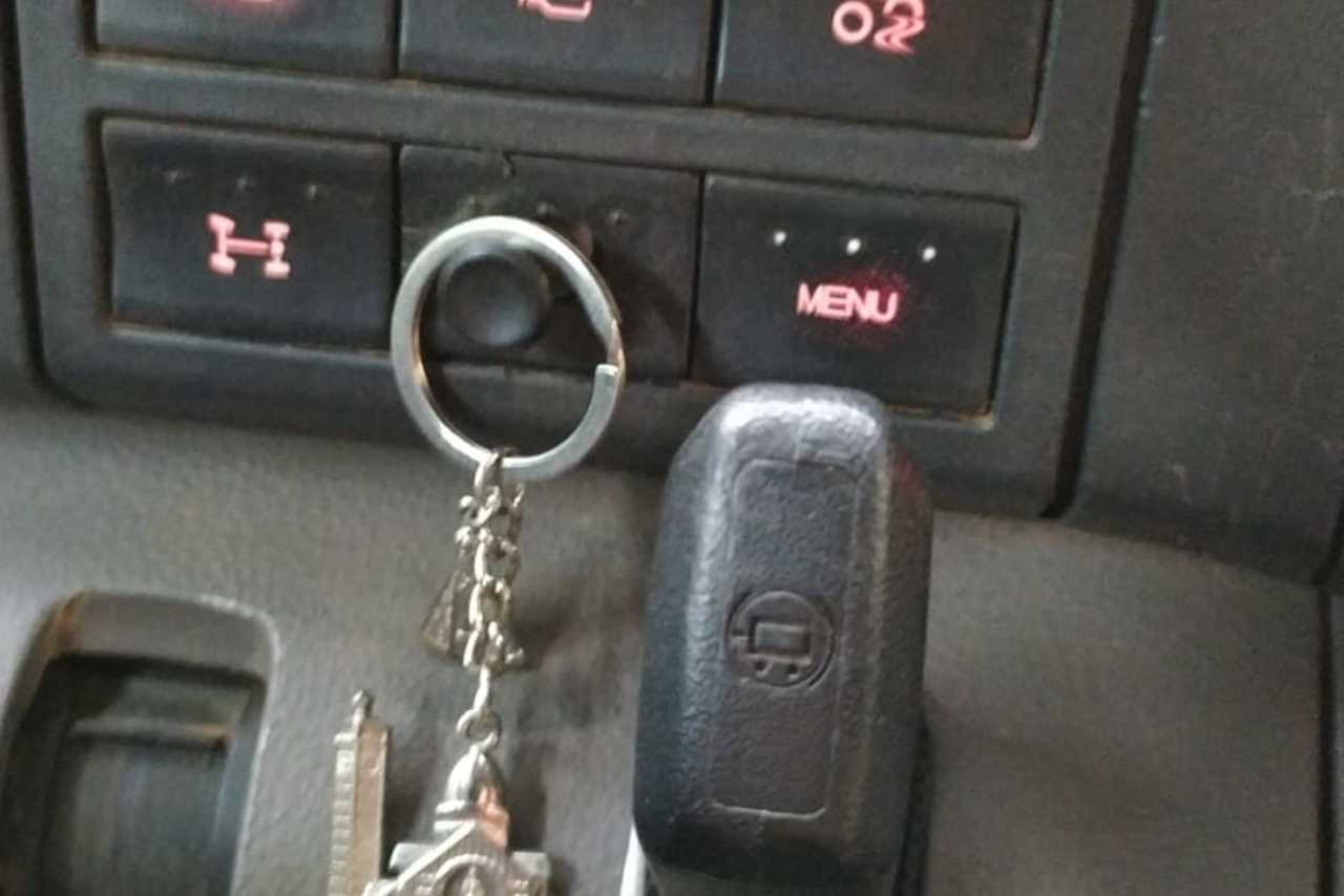 Volkswagen 25 390 - 15/16 9