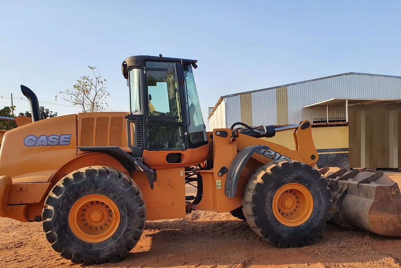 Case 821E - 16/16 3