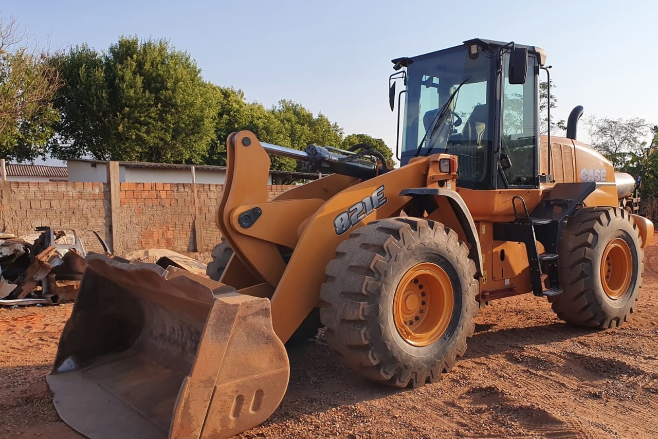 Case 821E - 16/16 7