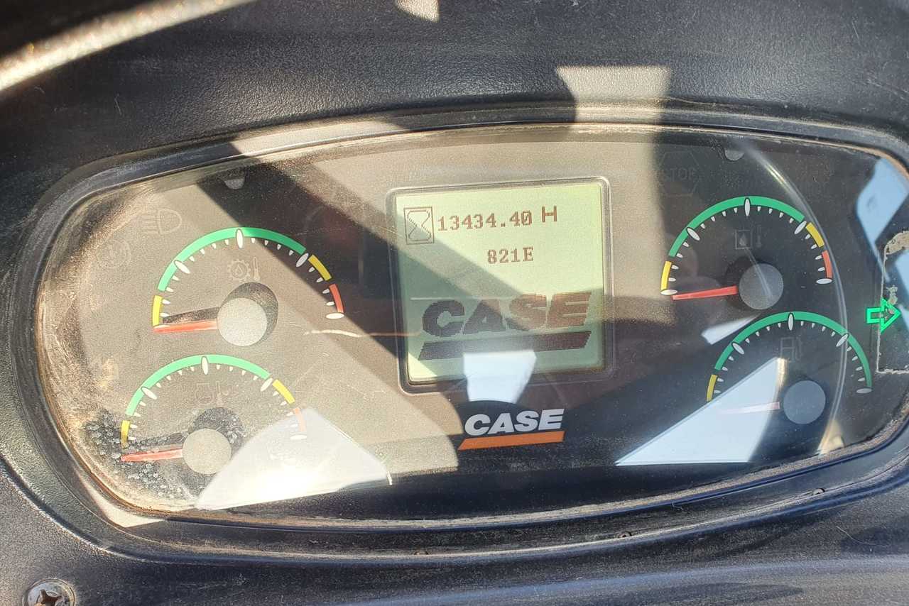 Case 821E - 16/16 10