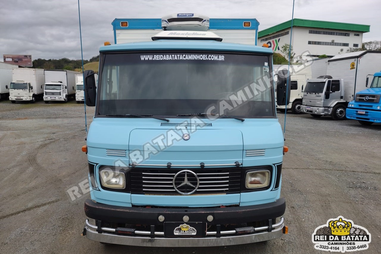 Mercedes Benz MB 608 - 86/86 2