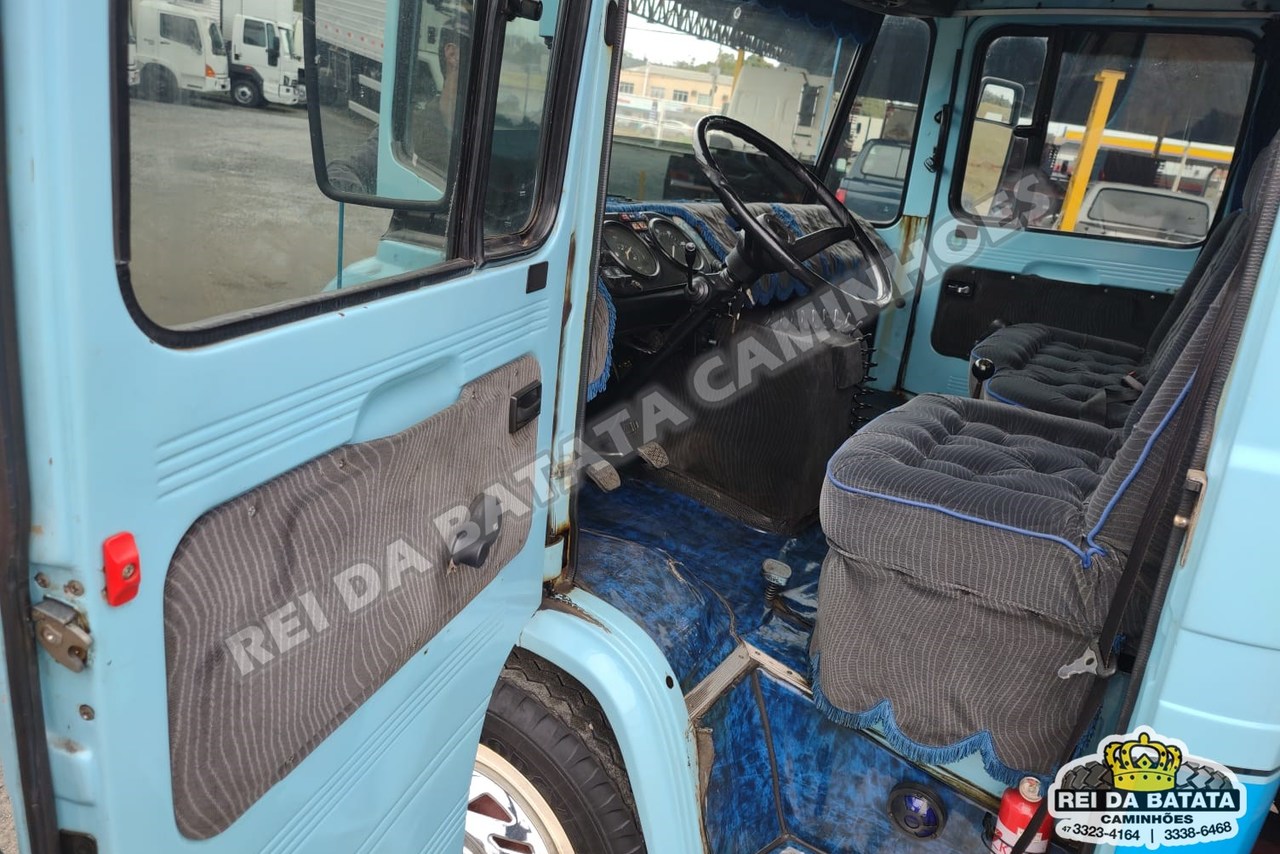 Mercedes Benz MB 608 - 86/86 8