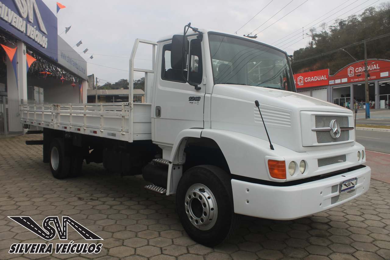 Mercedes Benz MB 1218 - 01/01 3