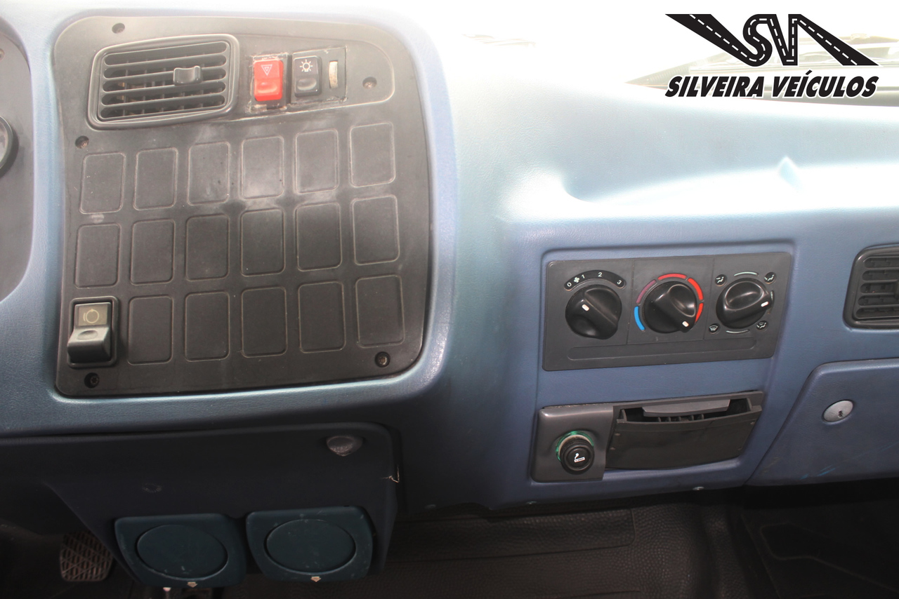 Mercedes Benz MB 1218 - 01/01 18