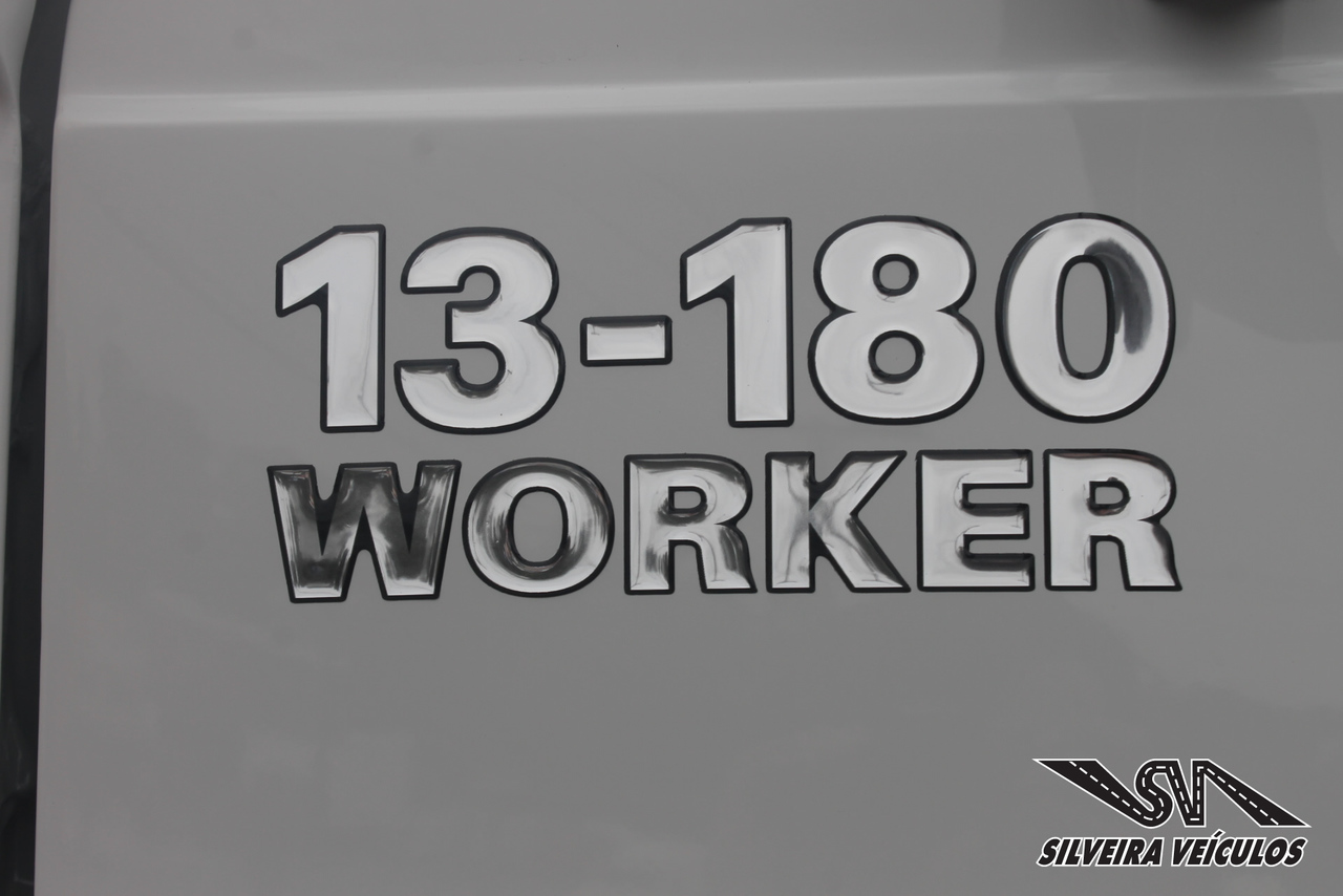 Volkswagen 13-180 - 08/09 10