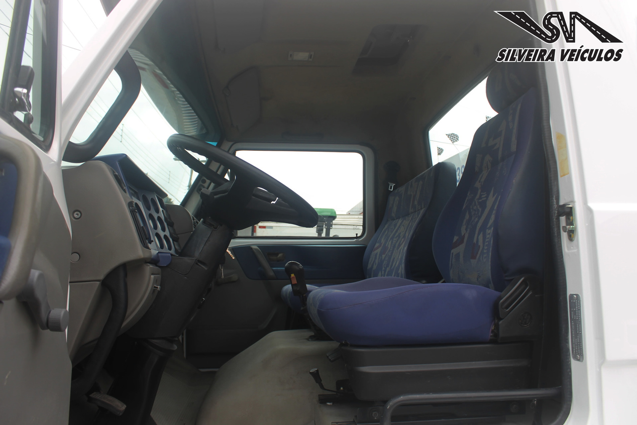 Volkswagen 13-180 - 08/09 11