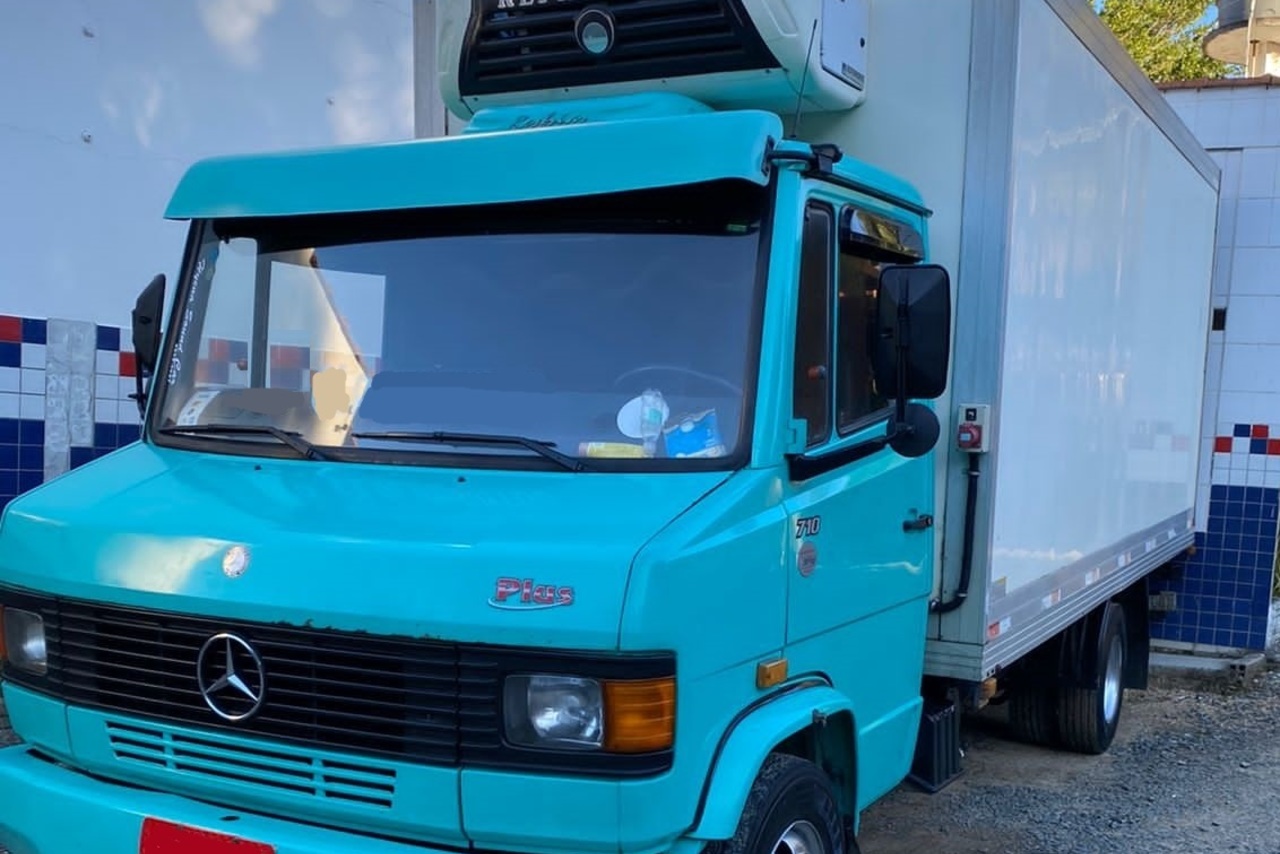 Mercedes Benz MB 710 - 03/03 9