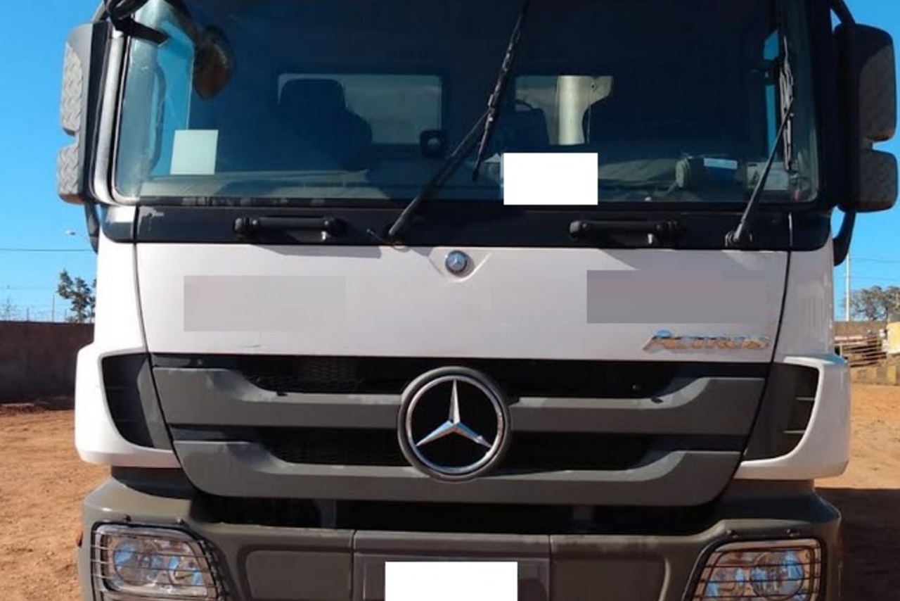 Mercedes Benz Actros 4844 - 17/17 5