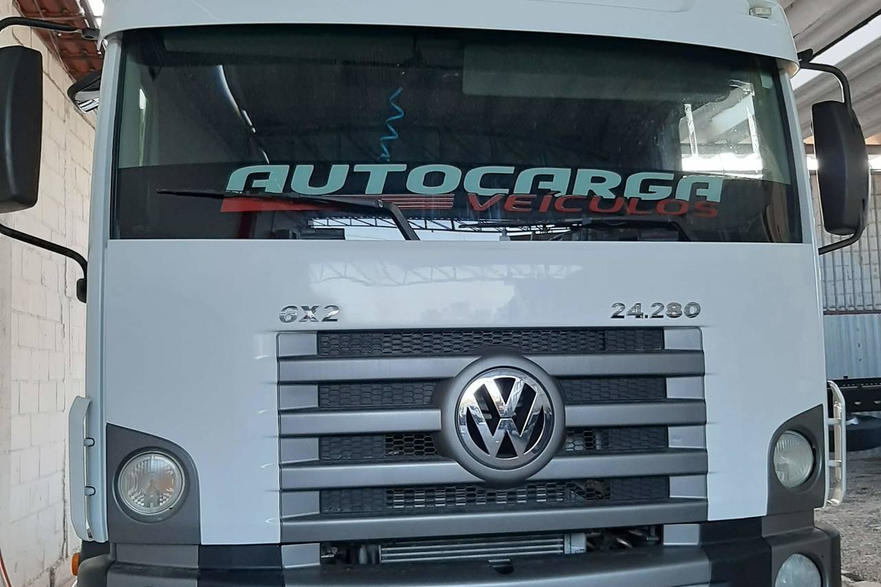 Volkswagen 24-280 E Constellation 6x2 - 12/12 2