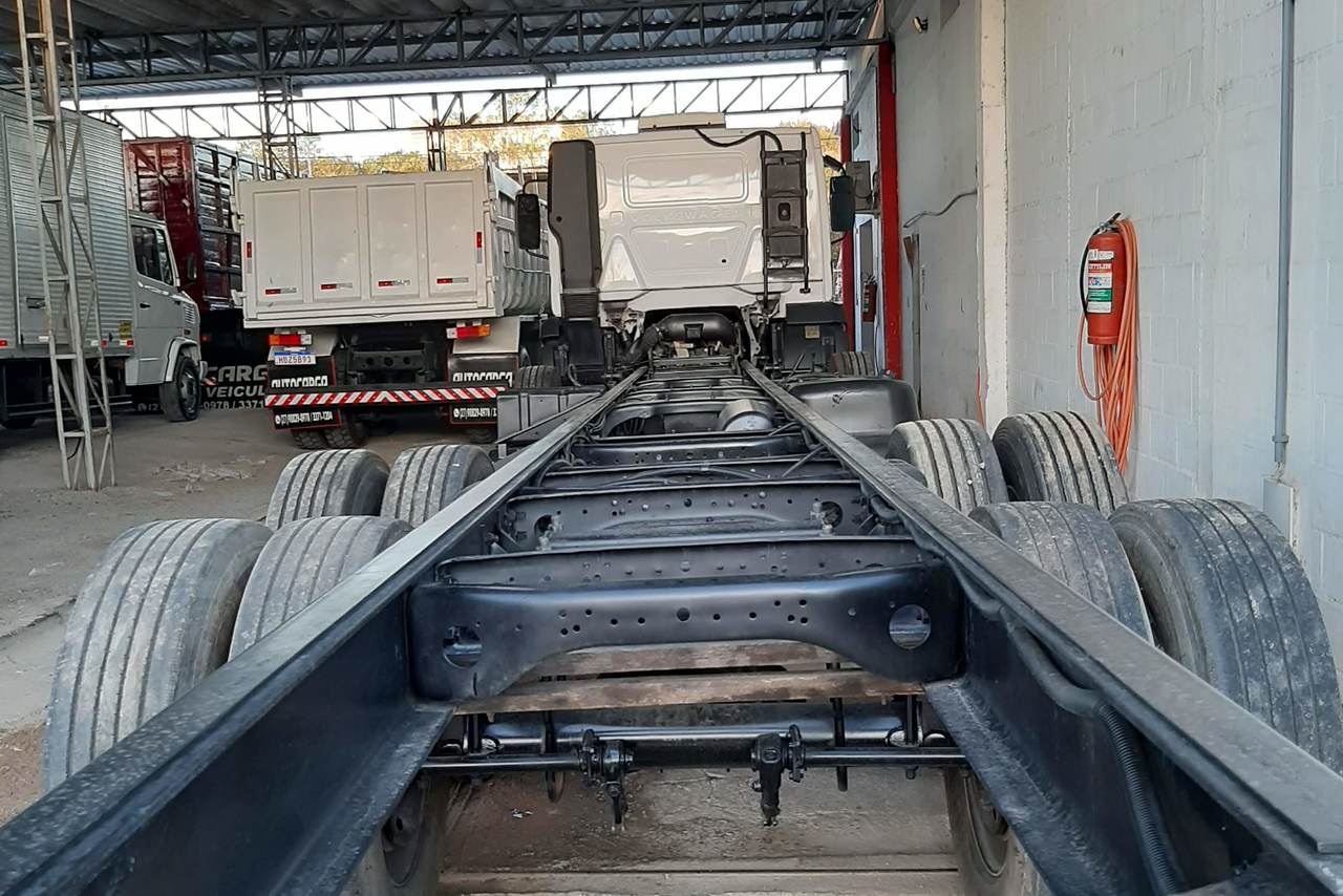 Volkswagen 24-280 E Constellation 6x2 - 12/12 9