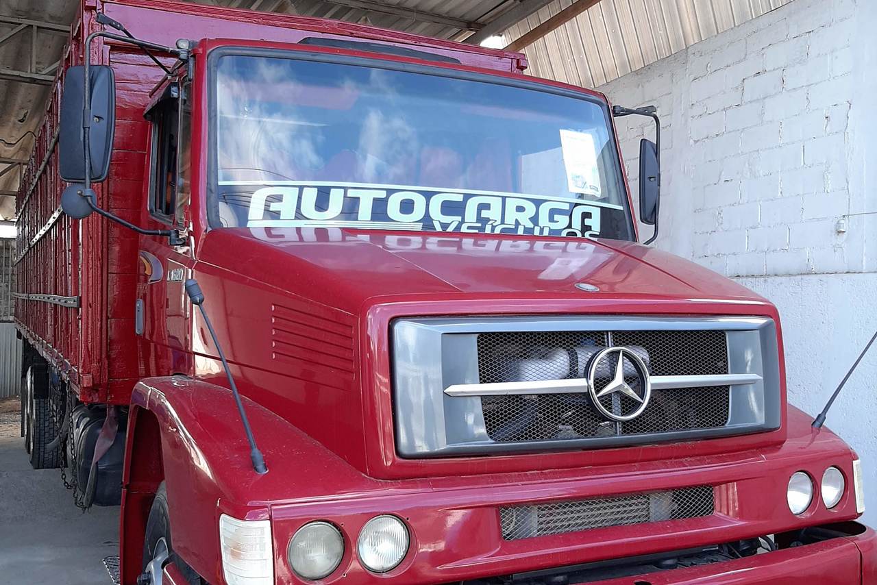 Mercedes Benz MB 1620 - 04/04 2