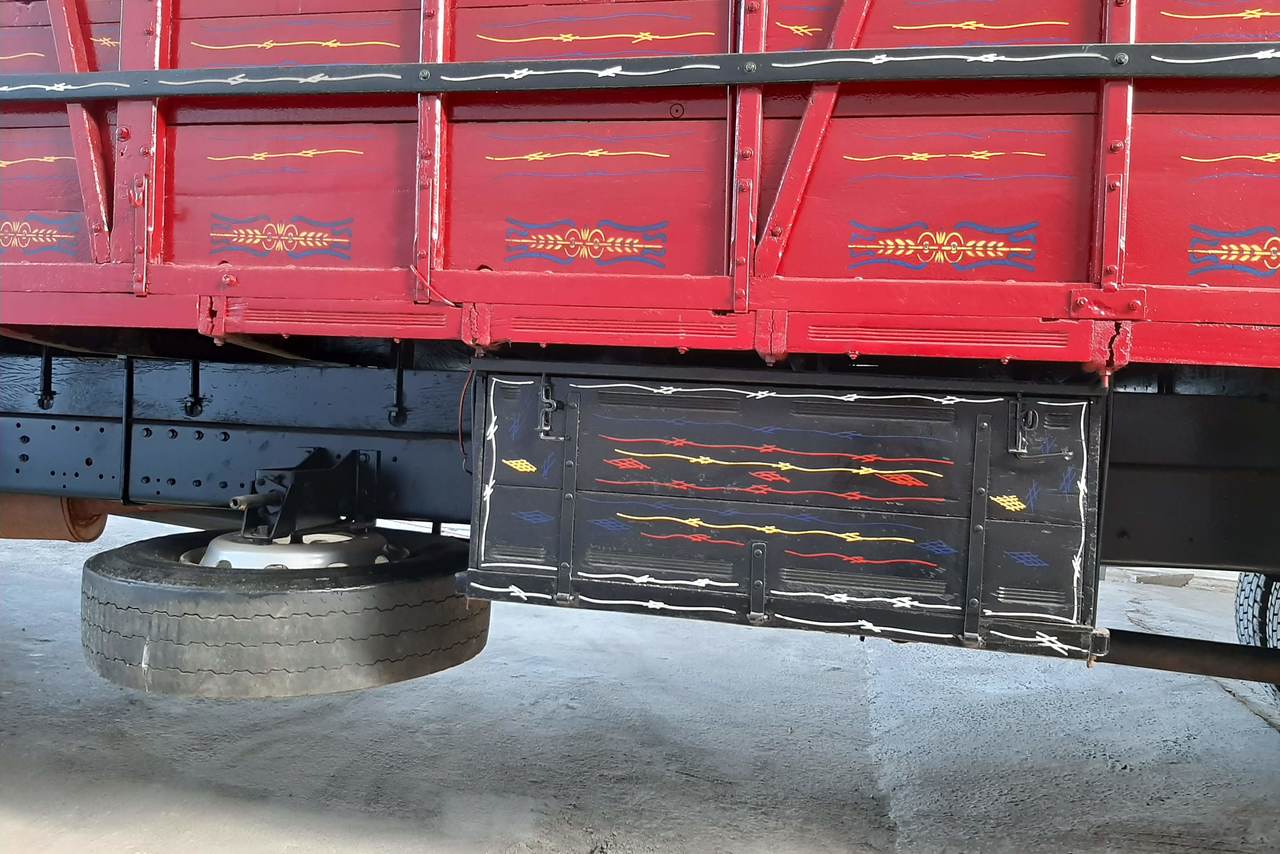 Mercedes Benz MB 1620 - 04/04 9
