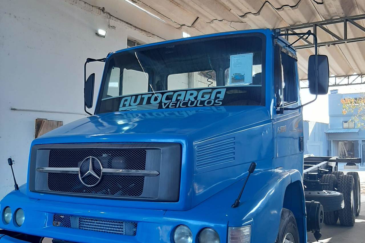 Mercedes Benz MB 1620 - 05/06 4