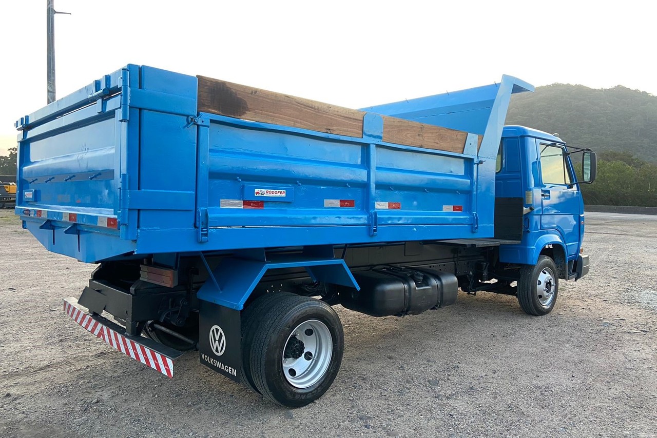 Volkswagen 8 150 - 05/05 13
