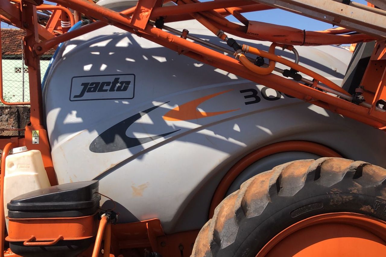 Jacto Advance 3000 AM24 - 09/09 6