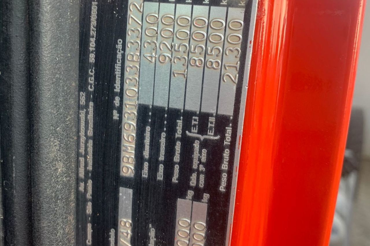 Mercedes Benz Atego 1318 - 03/03 13