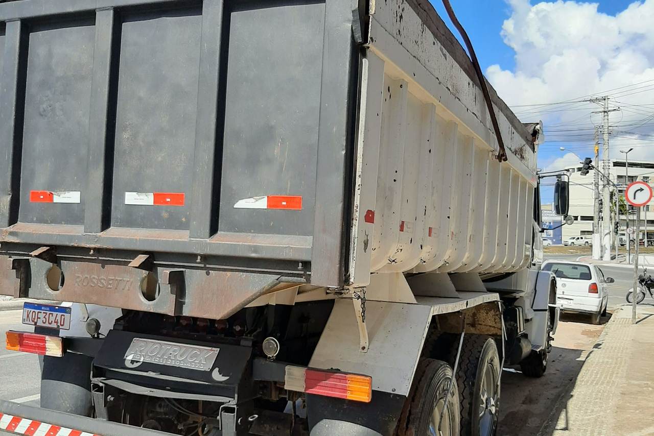 Mercedes Benz MB 1620 - 08/08 6
