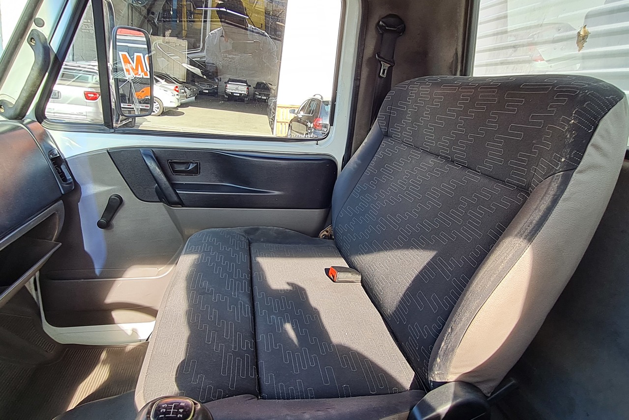 Volkswagen 8 160 - 12/12 10