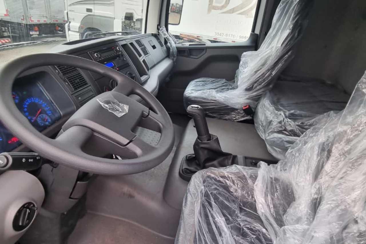 Volkswagen 24-280 E Constellation 6x2 - 21/22 17
