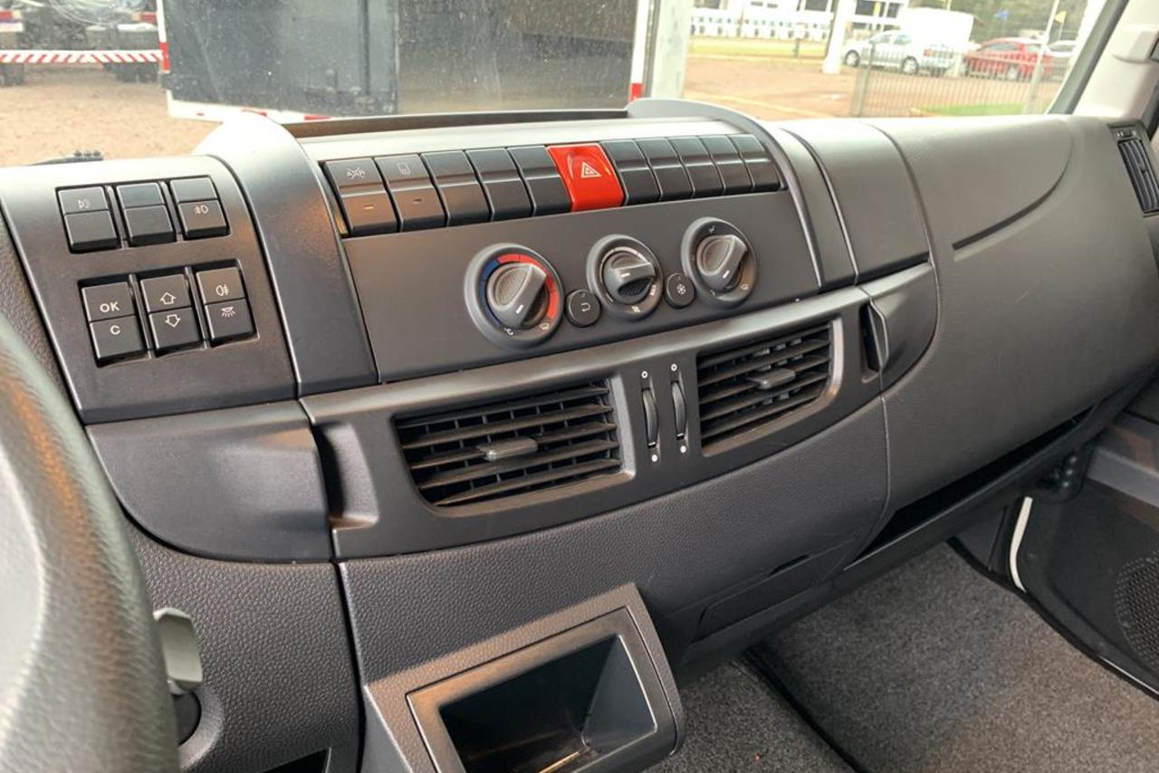 Iveco Tector 260 e30 - 20/21 11