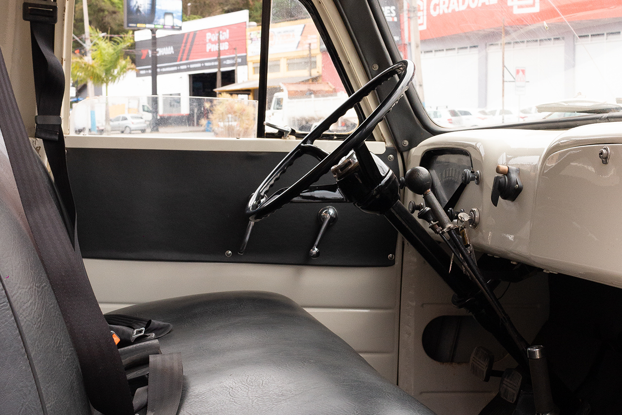Chevrolet D60 - 58/58 10