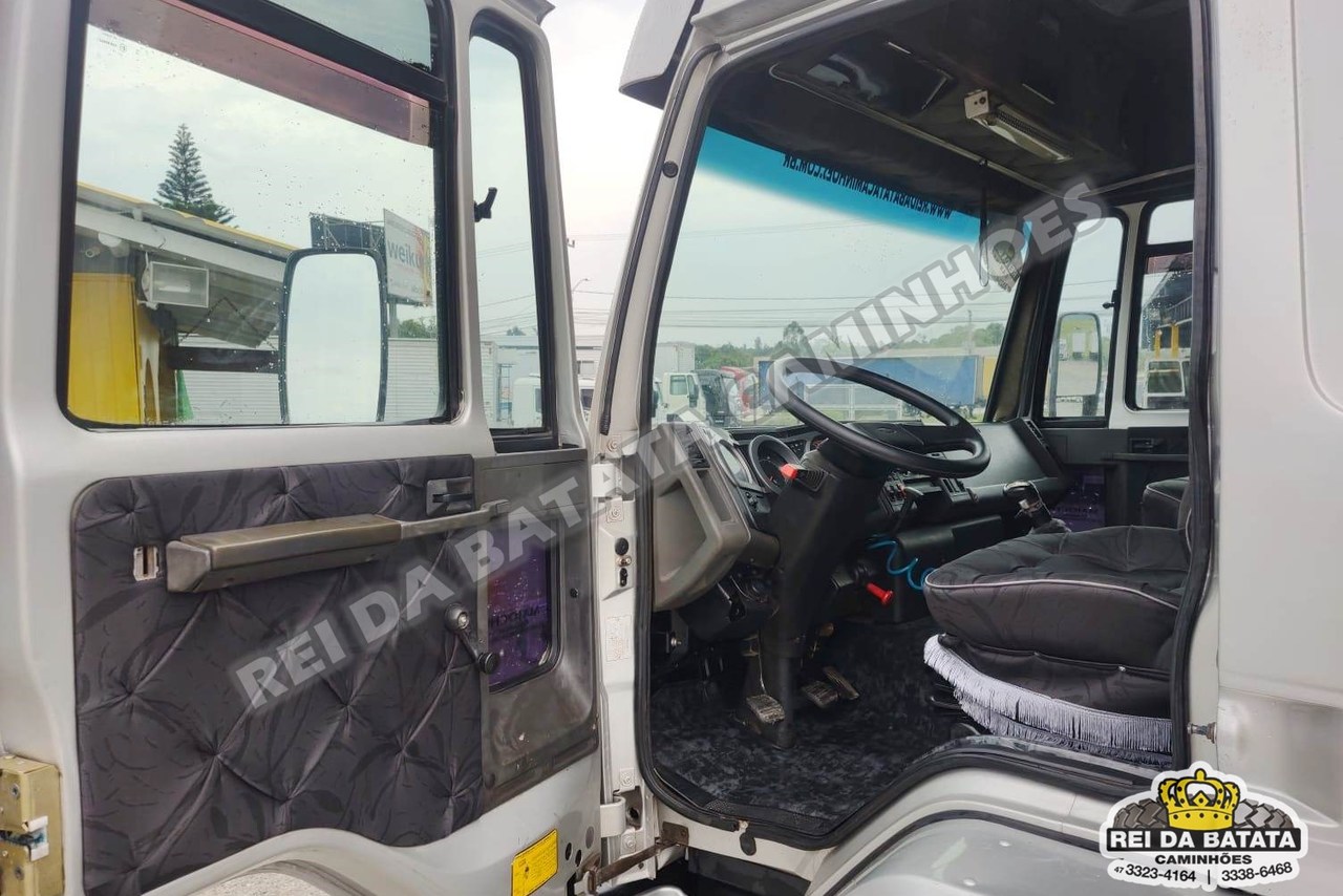 Ford Cargo4532 - 08/08 9