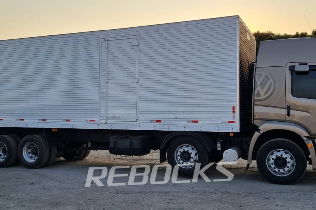 Volkswagen 24-280 E Constellation 6x2 - 16/16 5