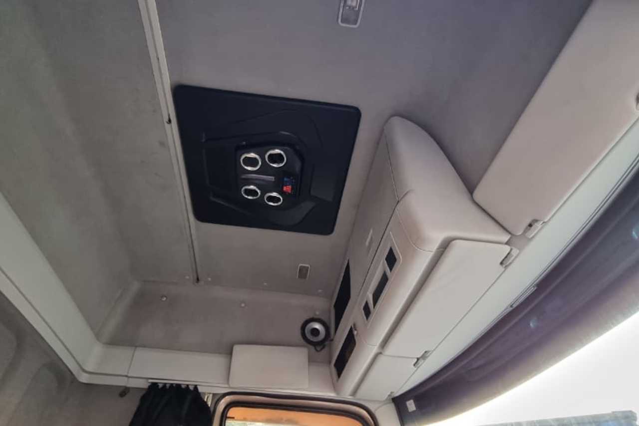 Volkswagen 24-280 E Constellation 6x2 - 16/16 17