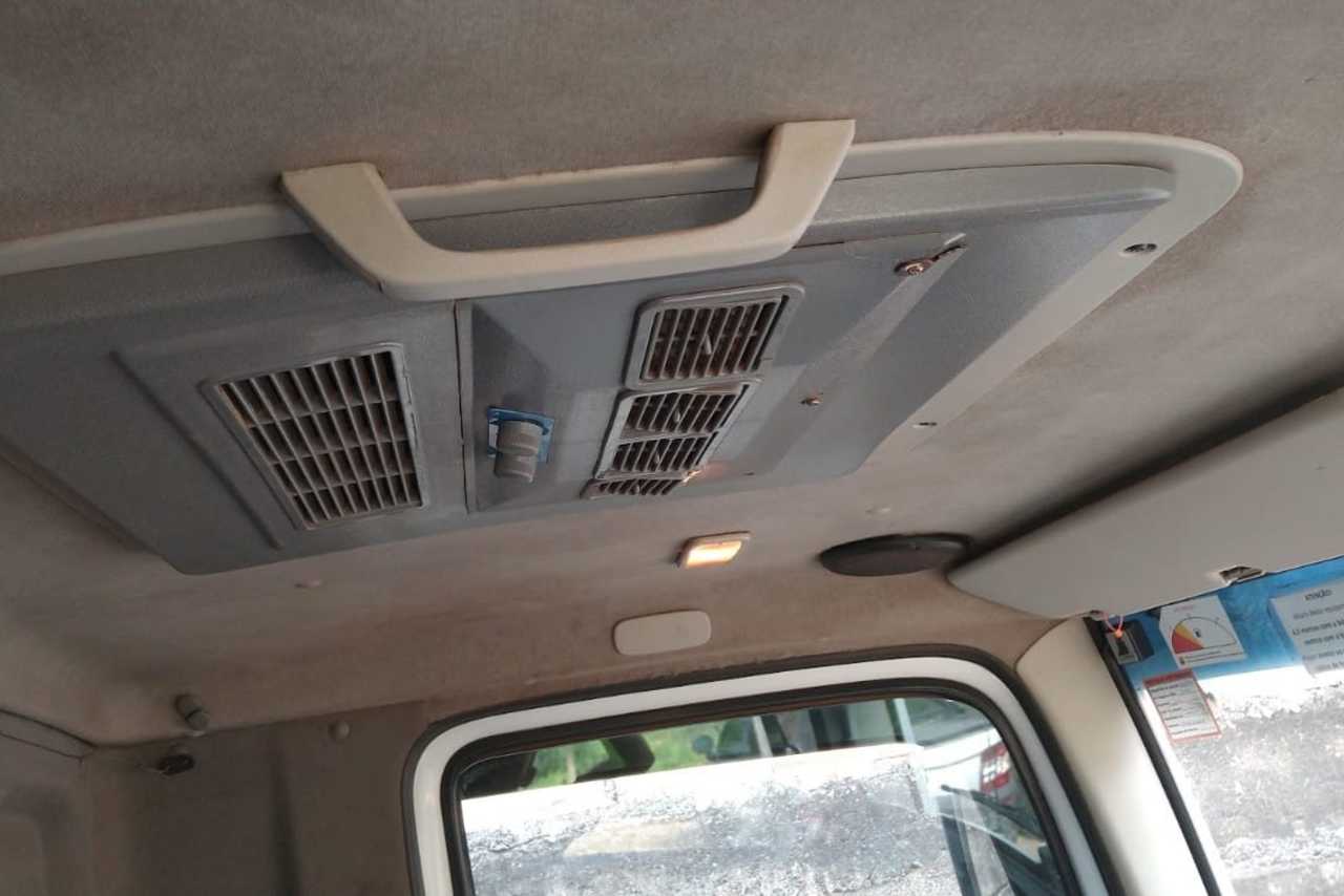 Volkswagen VW 31320 - 11/12 4