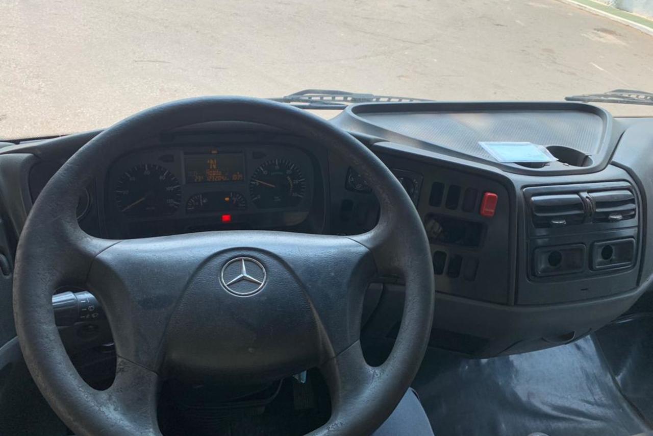 Mercedes Benz MB 1518 - 07/07 5