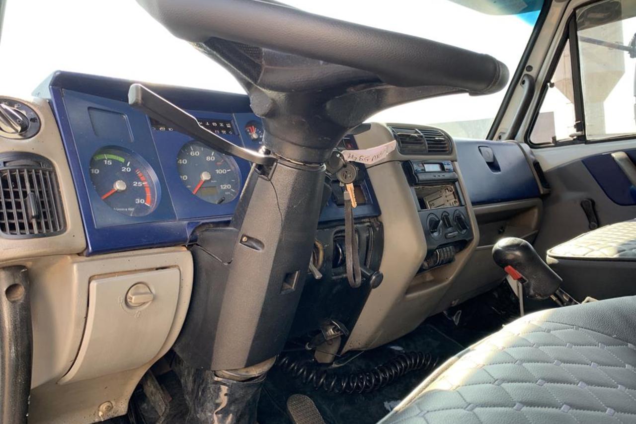 Volkswagen 23 220 - 03/03 8