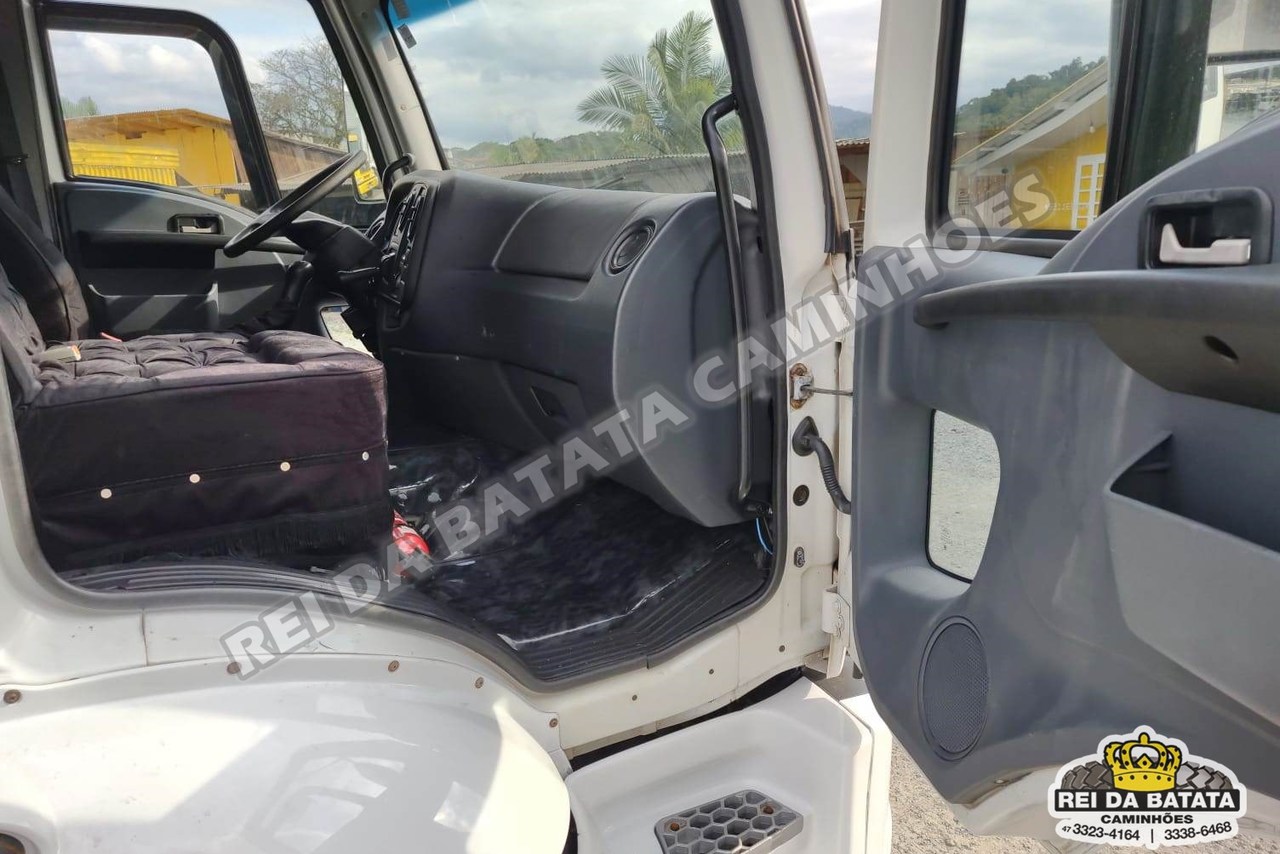 Ford Cargo2422 - 12/12 14