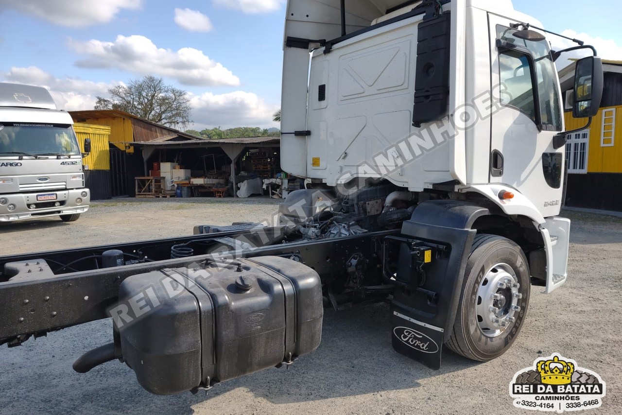 Ford Cargo2422 - 12/12 17