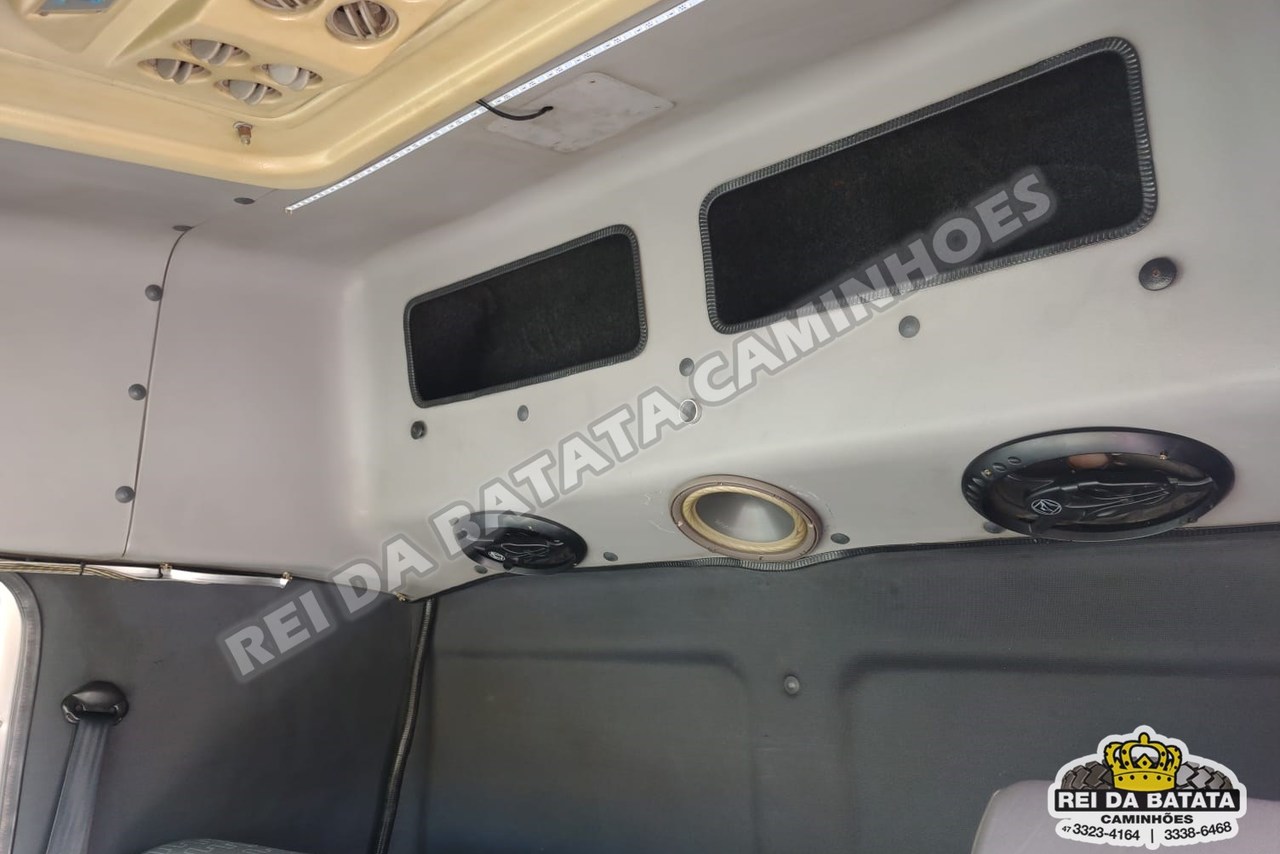 Ford Cargo4331 - 05/05 12