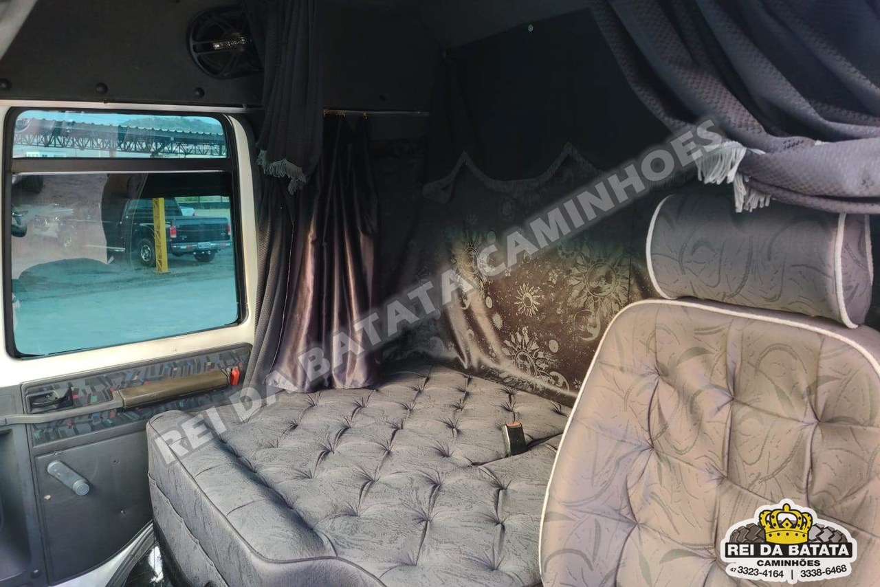 Ford Cargo4432 - 06/06 10