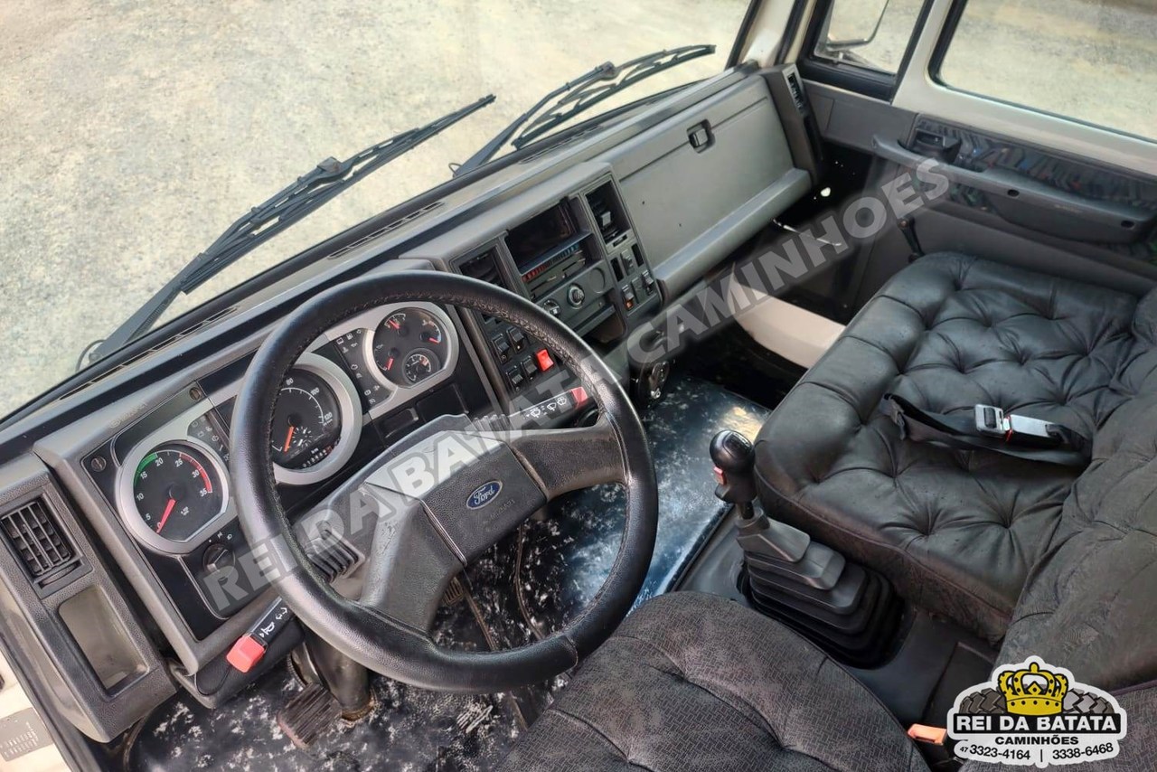 Ford Cargo2428 - 11/11 12
