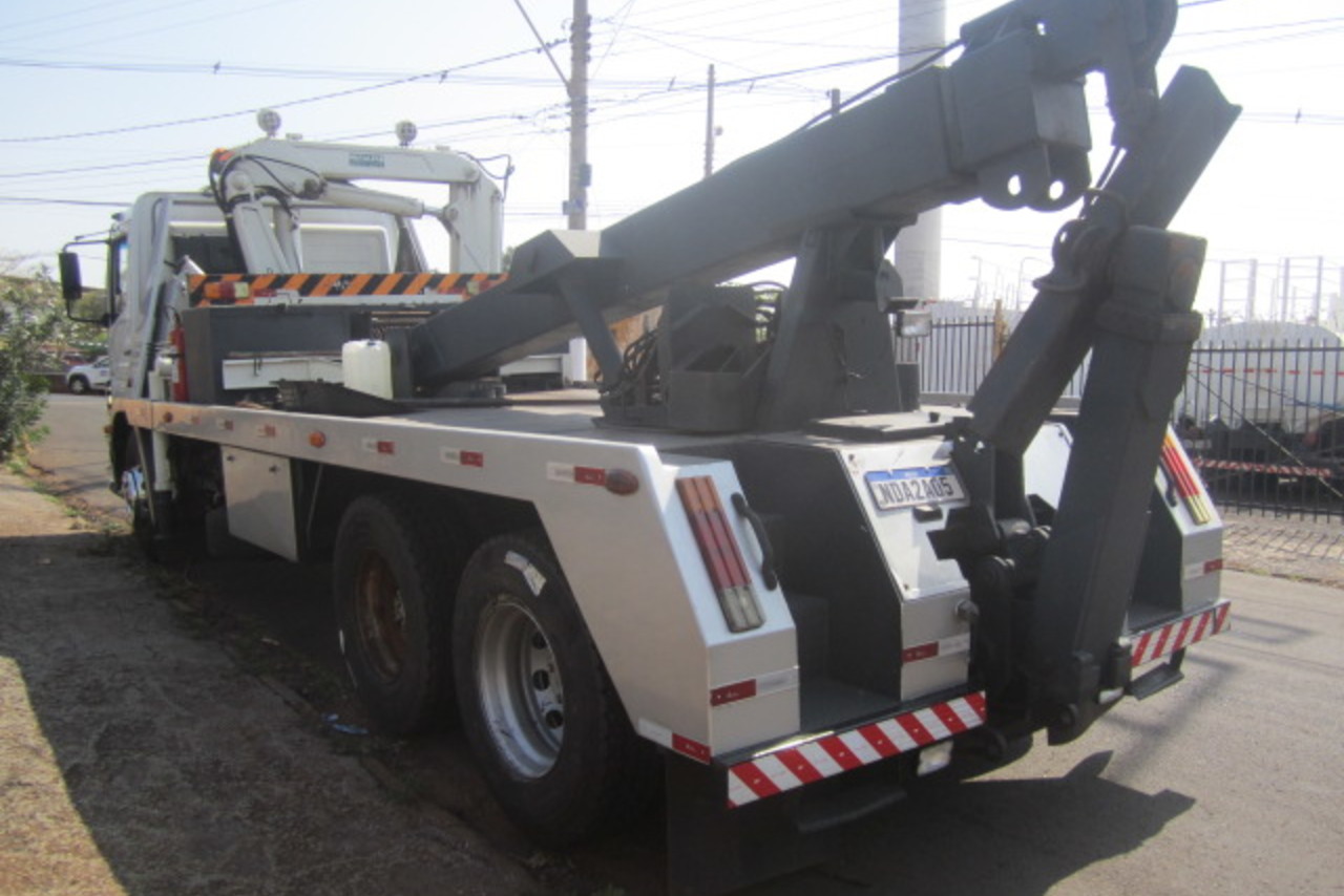 Mercedes Benz Axor 2533 - 05/05 4