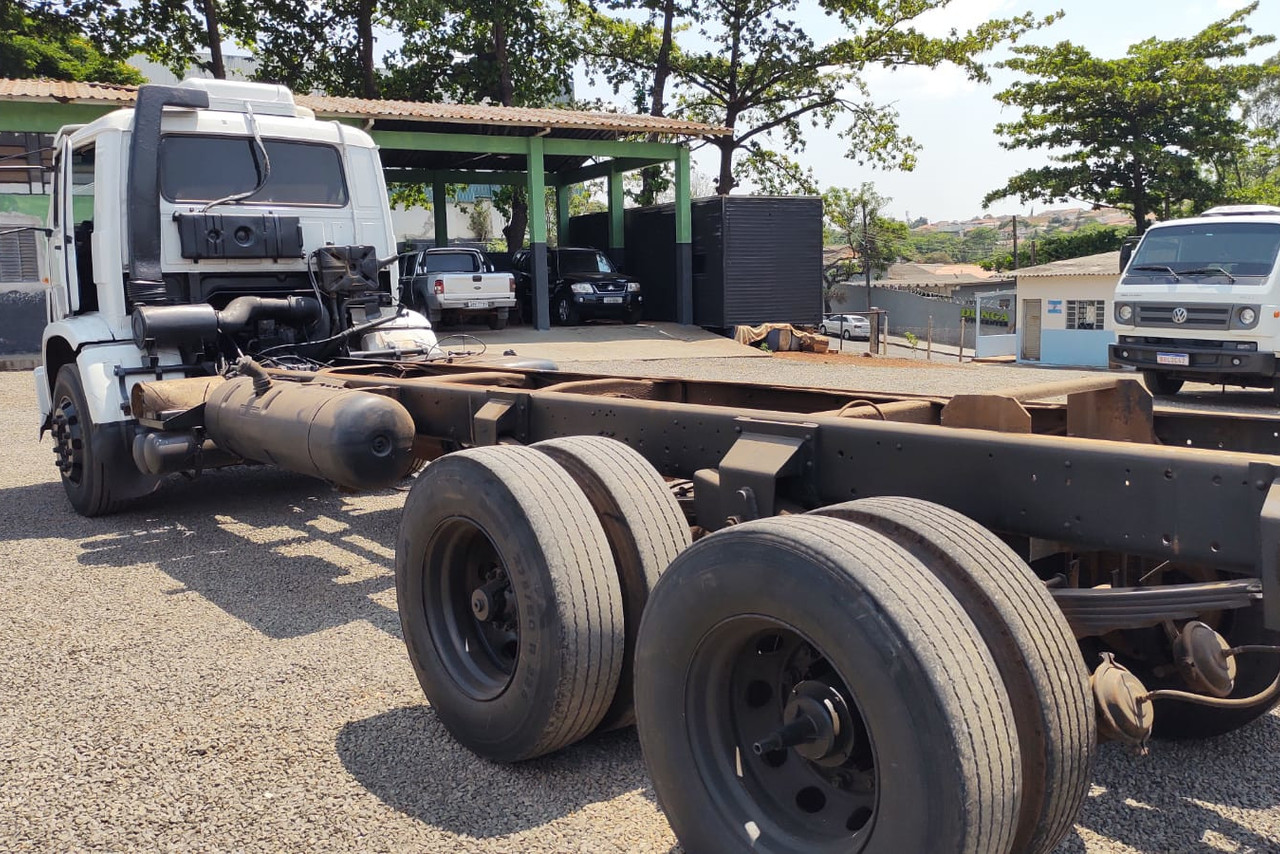Volkswagen 16 200 - 00/00 6