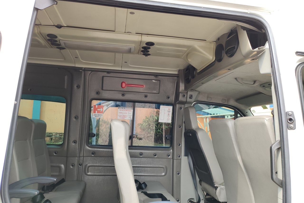 Renault Master Minibus - 12/13 21