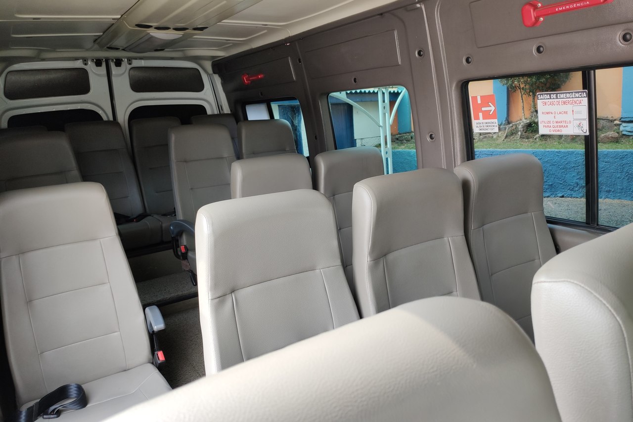 Renault Master Minibus - 12/13 22