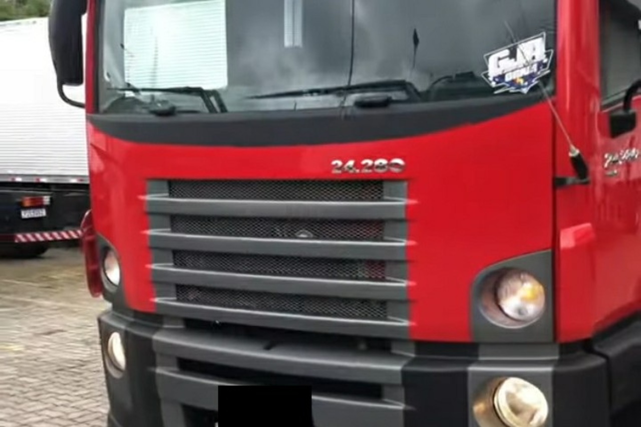 Volkswagen 24-280 E Constellation 6x2 - 18/18 1