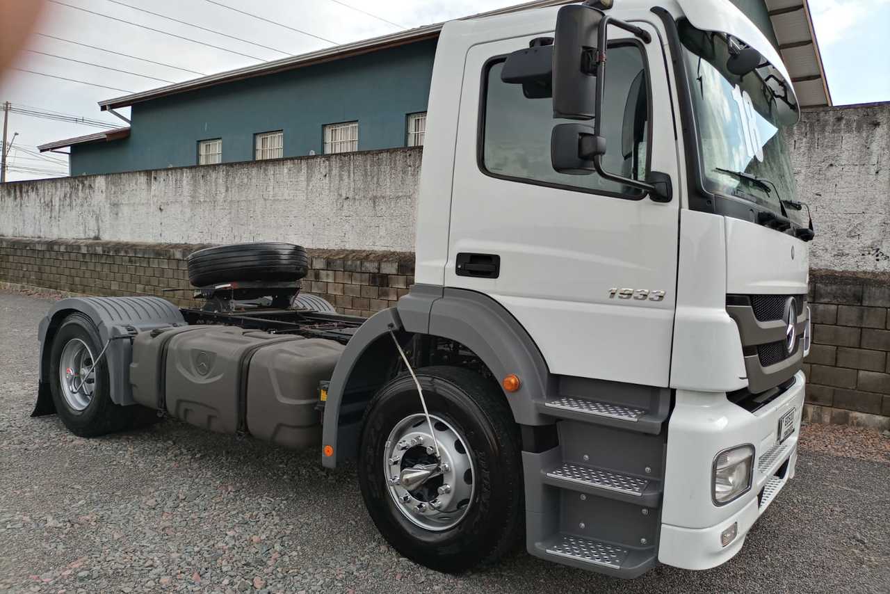 Mercedes Benz Axor 1933 - 18/18 4