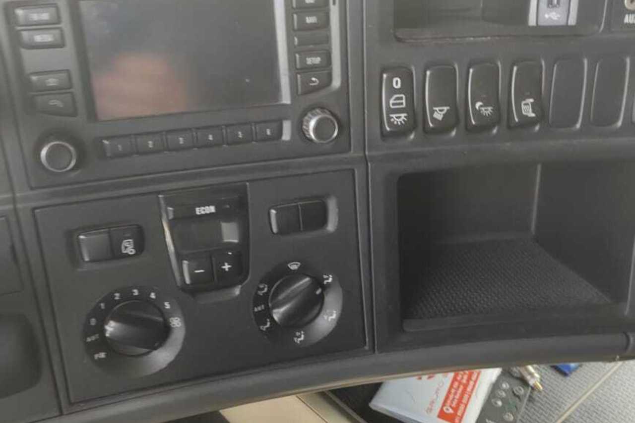 Scania 440 - 15/15 11