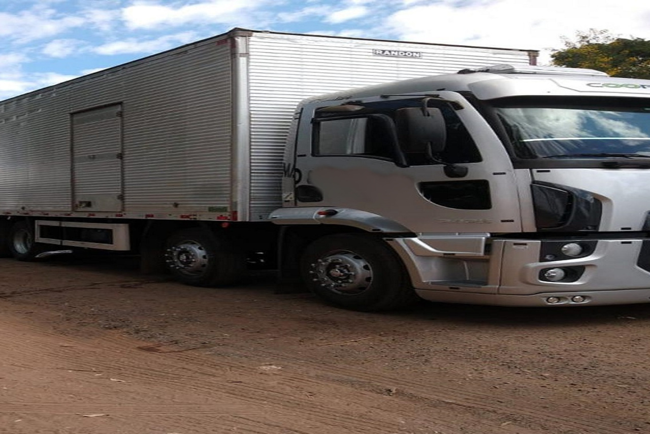 Ford Cargo2428 - 11/12 2
