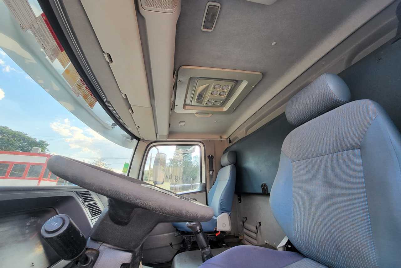 Volkswagen 24-250 E Constellation 3-Eixos - 11/11 14