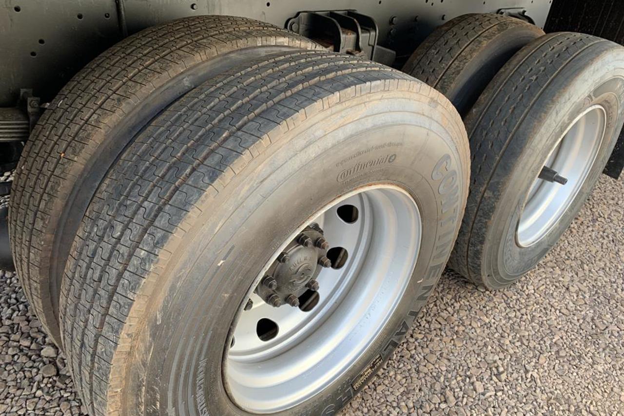Volkswagen 24-280 E Constellation 6x2 - 14/14 11