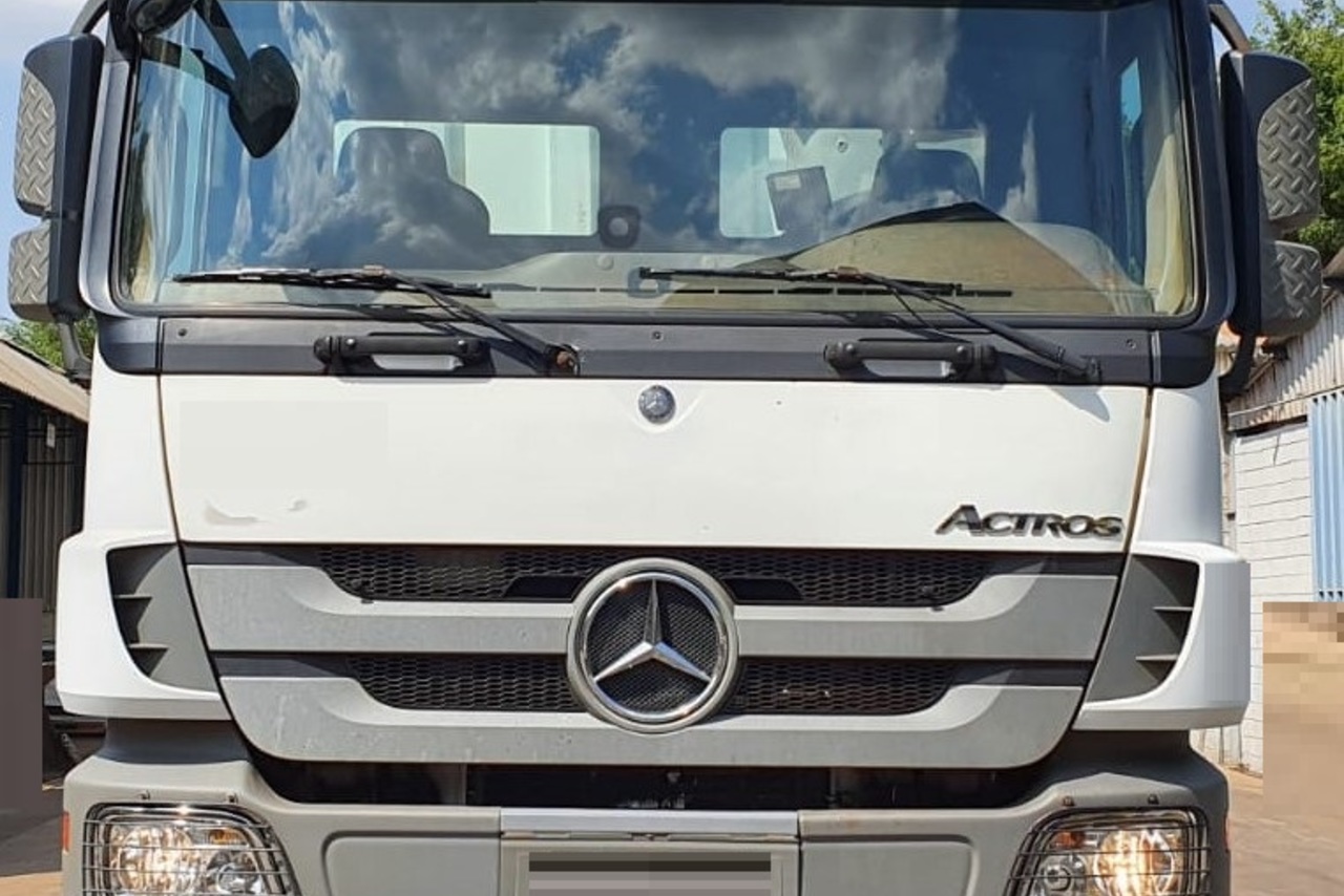 Mercedes Benz Actros 4844 - 16/16 4