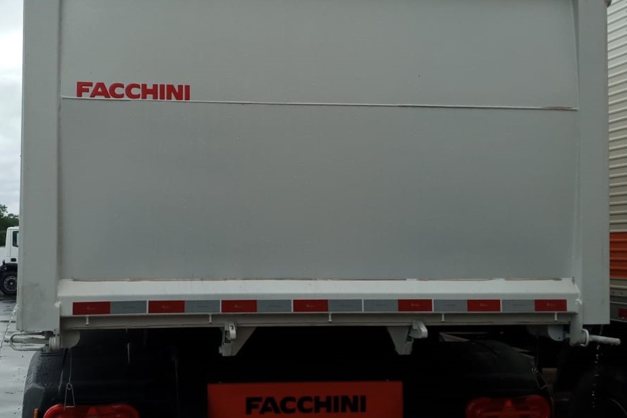 Facchini Caçamba - 21/21 2