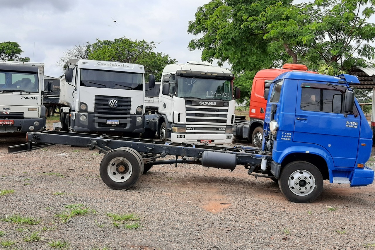 Volkswagen 8 150 - 02/02 4